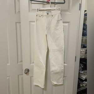 Abercrombie The 90s Ultra High Rise Straight Leg Jeans